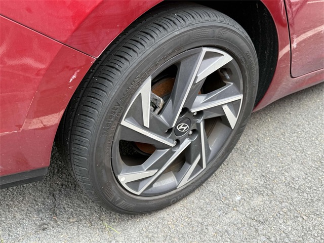 2024 Hyundai Elantra SEL Convenience photo 8