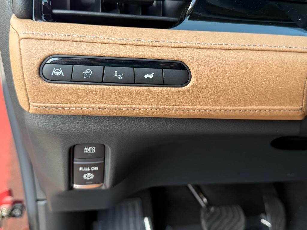 2025 Infiniti QX80 Sensory photo 5