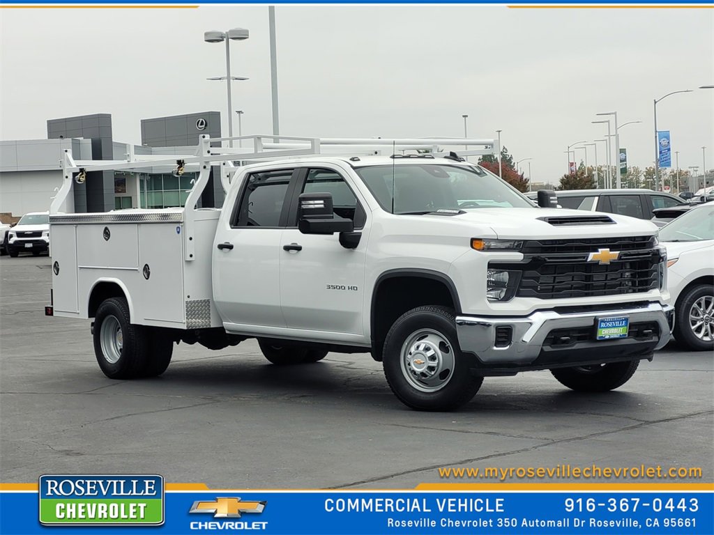 2025 Chevrolet Silverado 3500HD Work Truck's photo