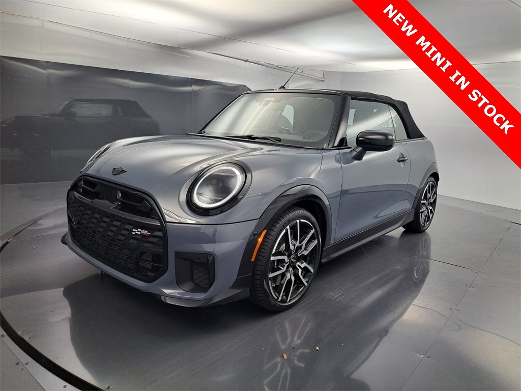 2026 Mini Cooper Convertible Iconic photo 5