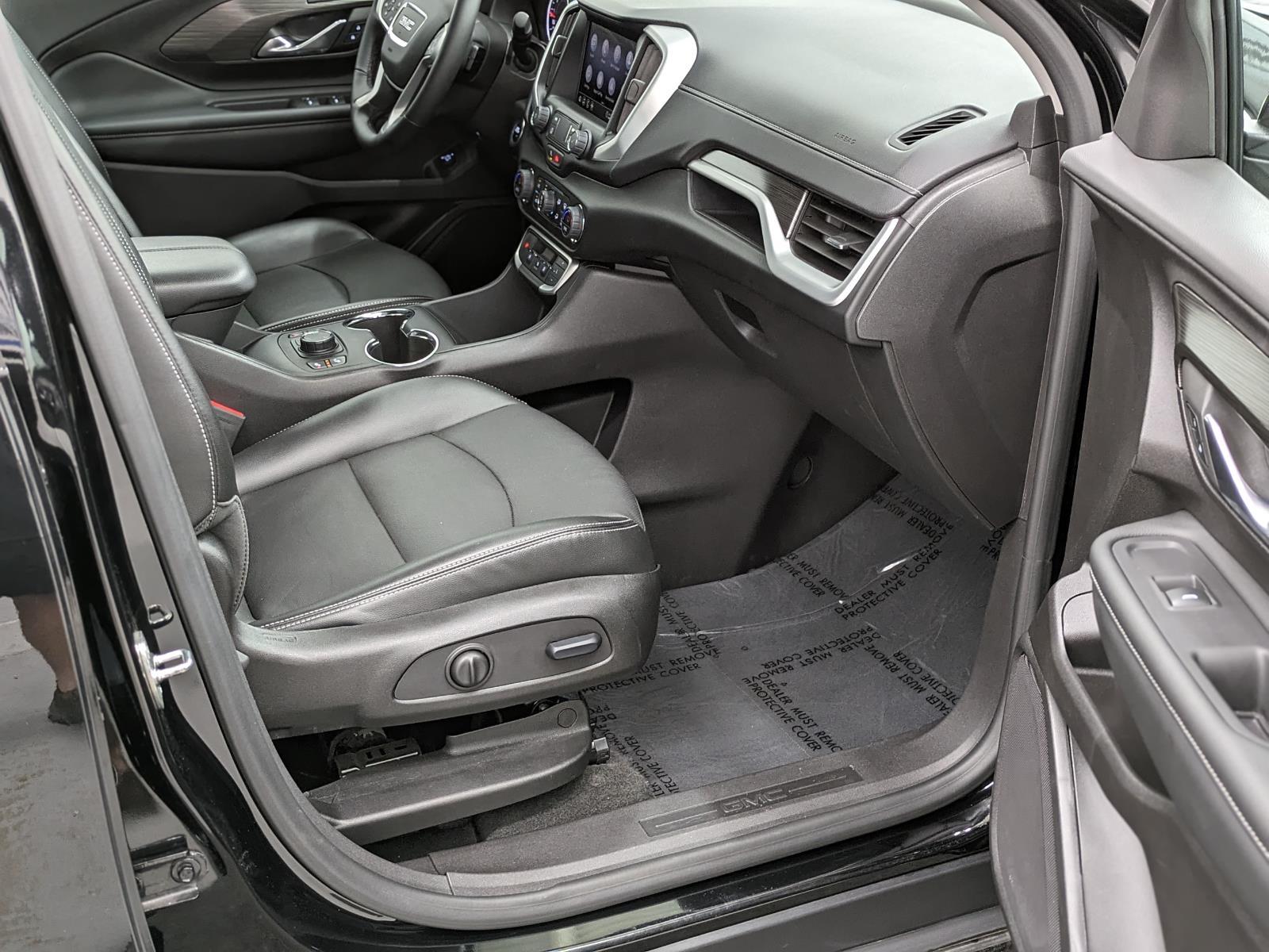 2024 Gmc Terrain SLT photo 16
