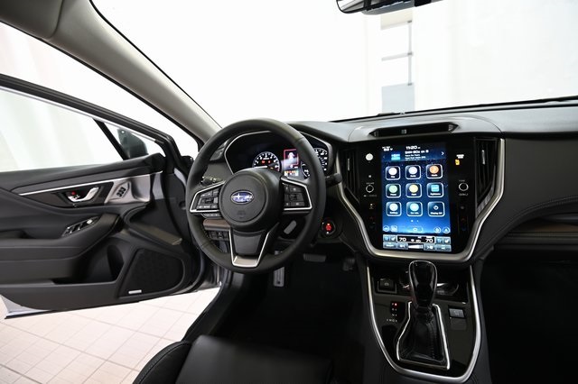 2025 Subaru Outback Touring photo 20