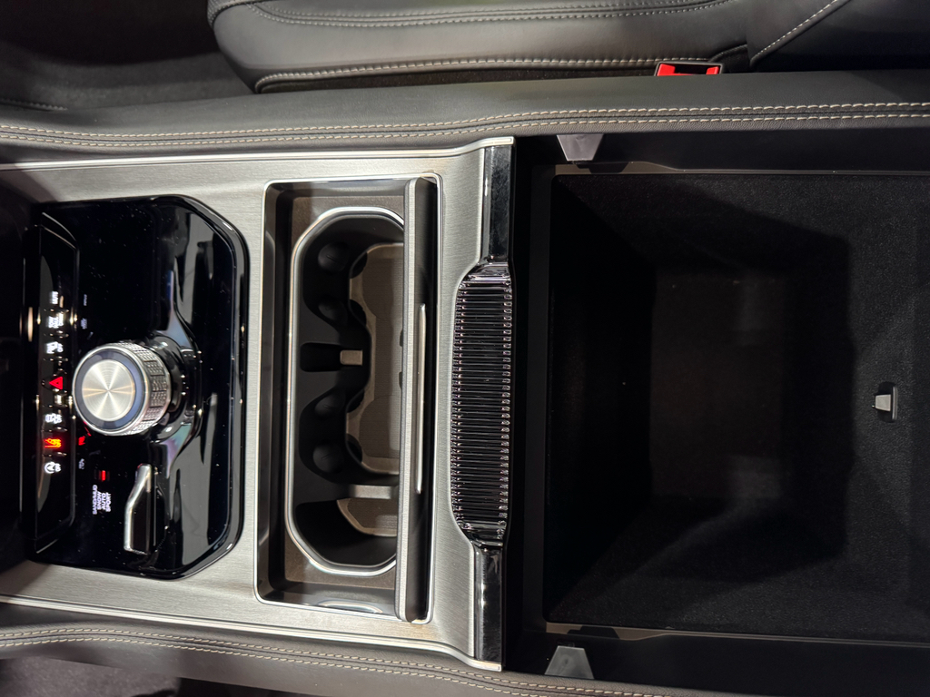 2025 Jeep Wagoneer Series II Carbide photo 36