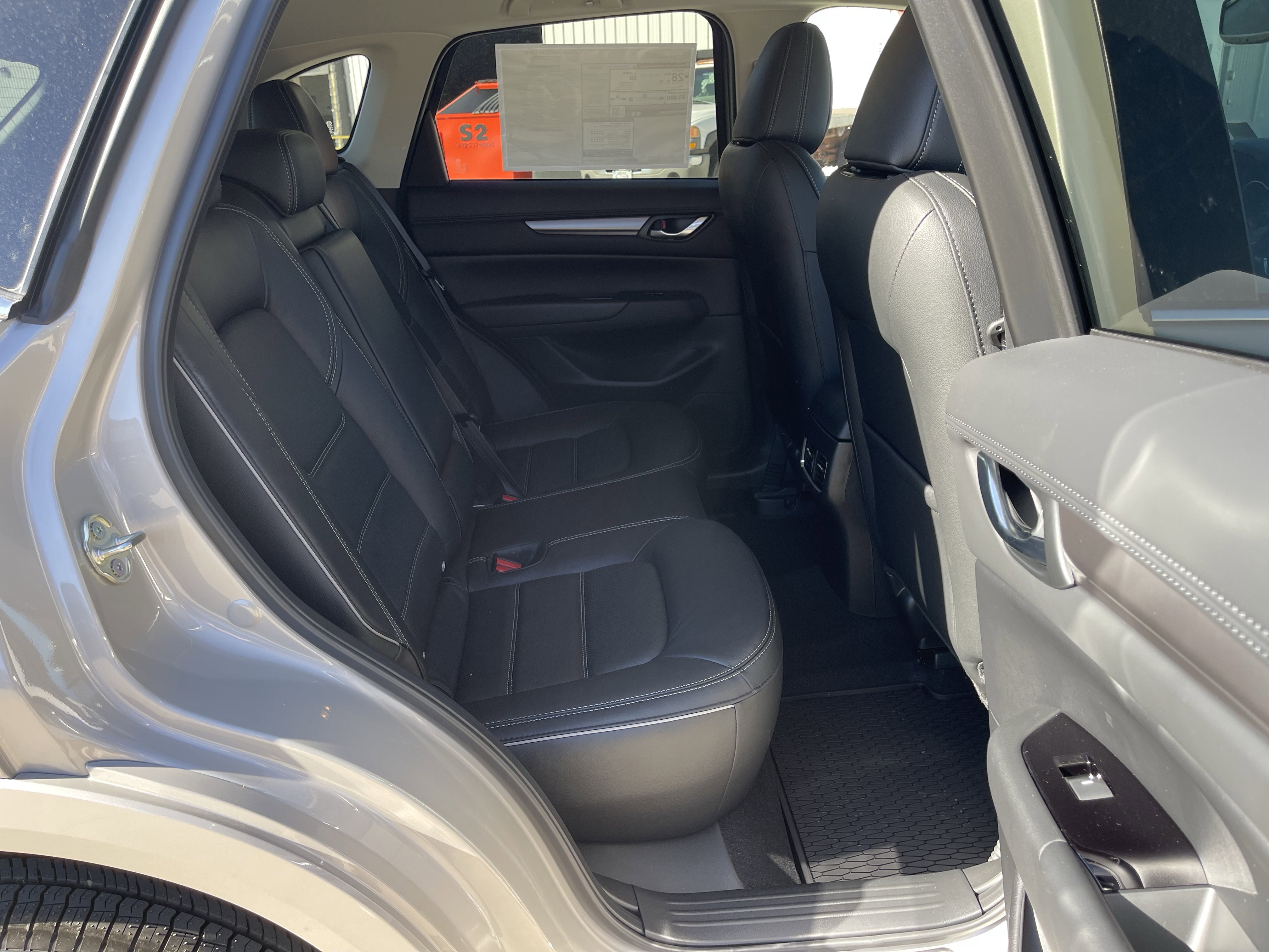 2025 Mazda CX-5 2.5 S Preferred photo 3