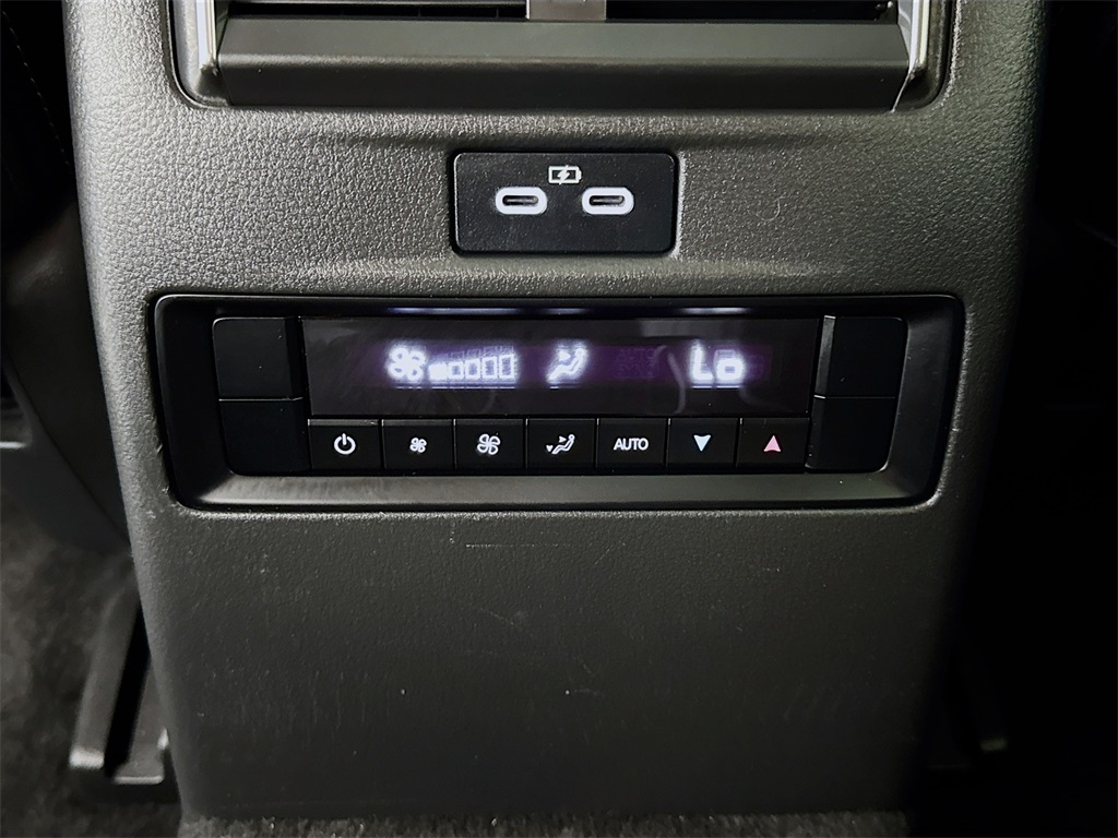 2024 Mazda CX-90 3.3 Turbo Preferred Plus photo 16