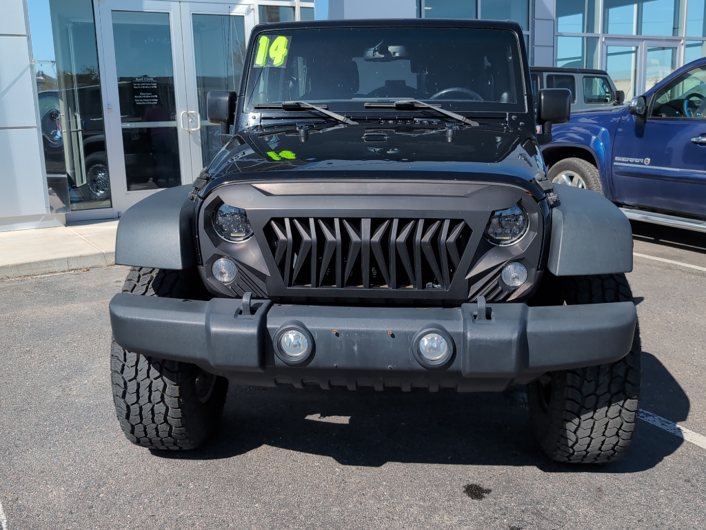 2014 Jeep Wrangler Unlimited Sport photo 2