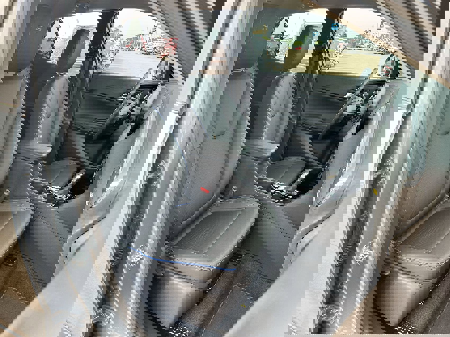 2025 Buick Encore GX Sport Touring photo 21