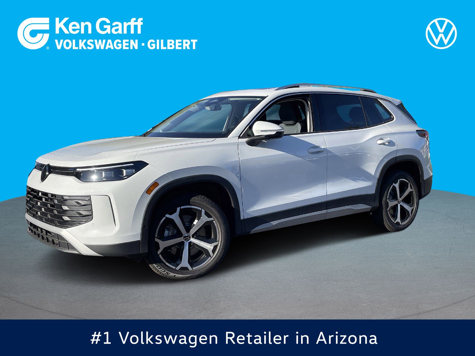 2026 Volkswagen Tiguan SE's photo