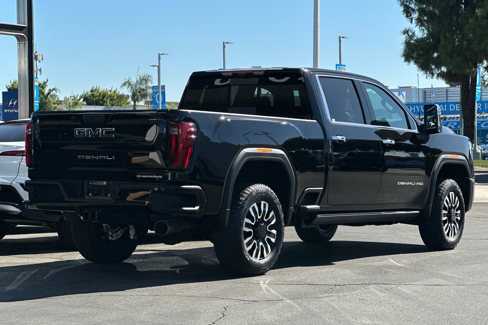 2025 Gmc Sierra 2500 HD Denali Ultimate photo 5