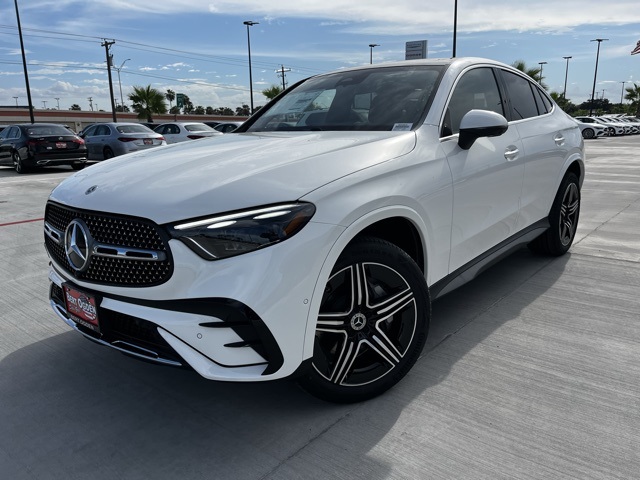 2026 Mercedes Benz GLC 300 4MATIC photo 3