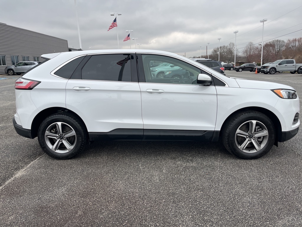 2024 Ford Edge SEL photo 4