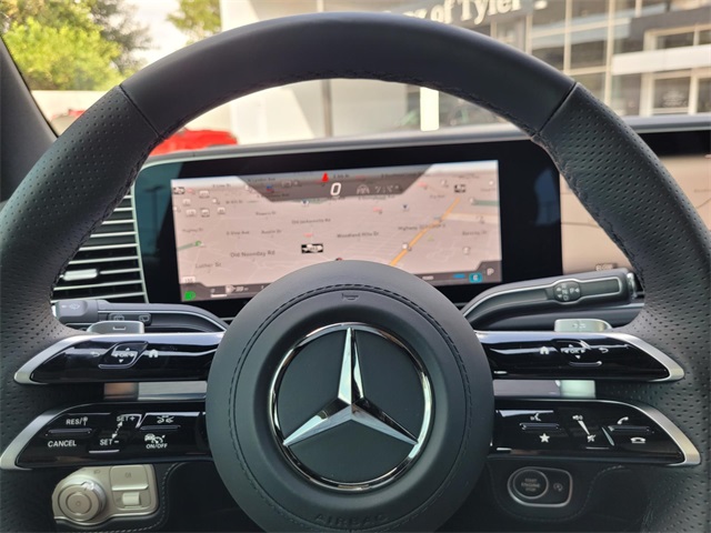 2025 Mercedes Benz GLS 450 4MATIC photo 16
