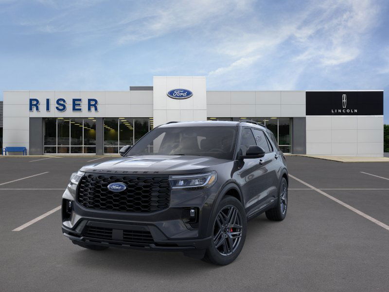 2025 Ford Explorer ST-Line photo 2