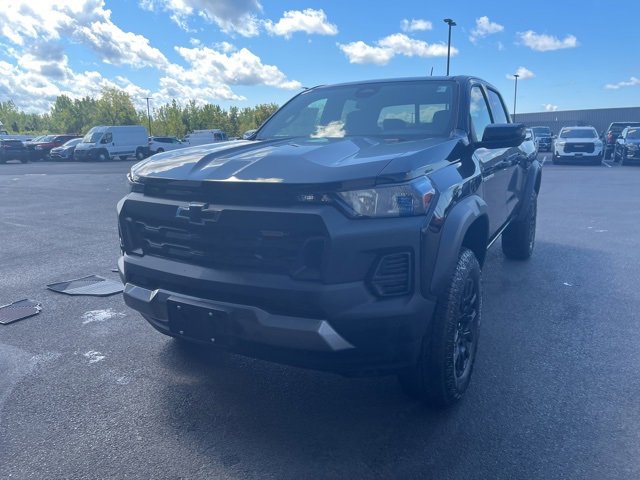 2026 Chevrolet Colorado Trail Boss photo 3
