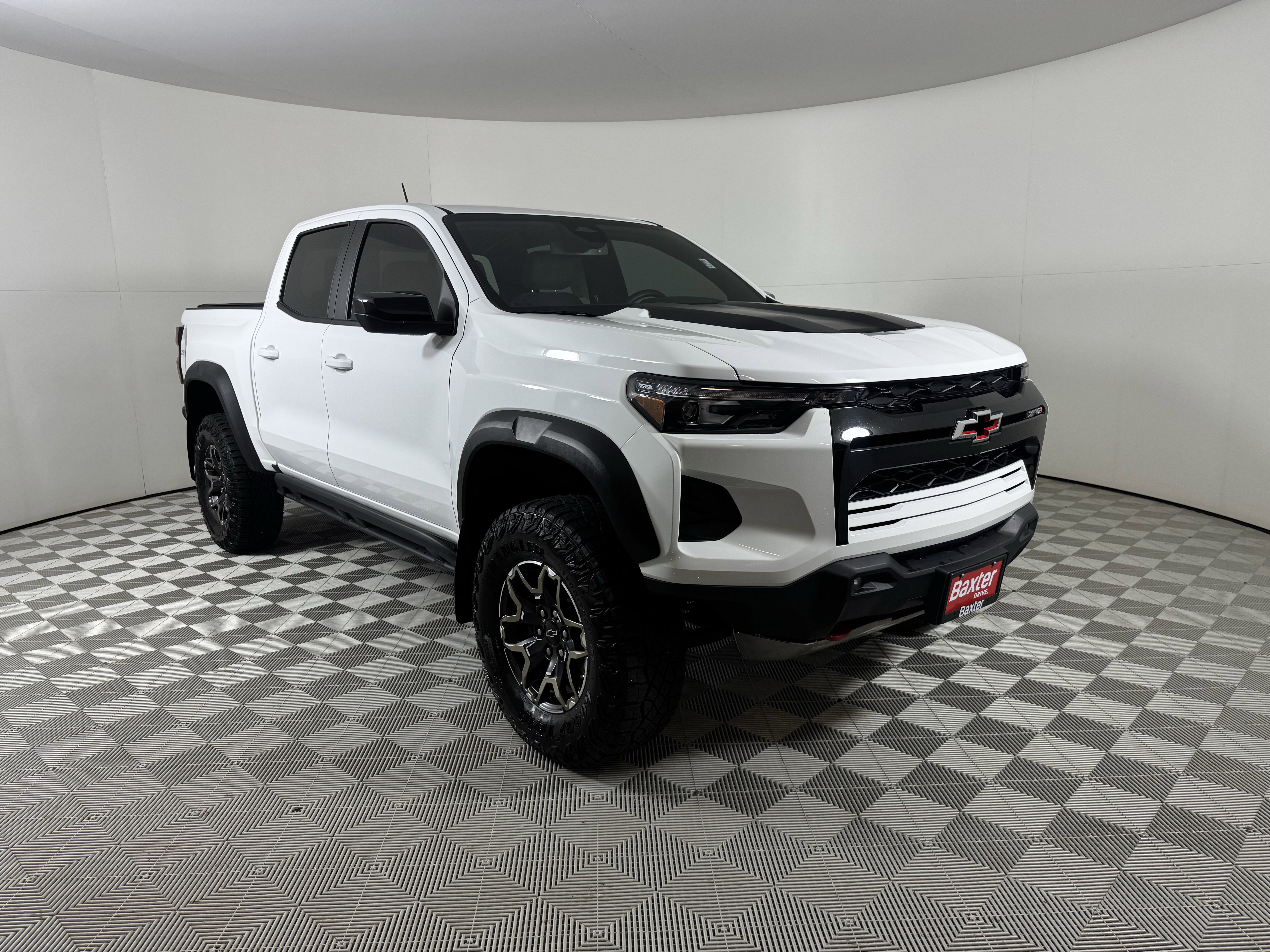 2024 Chevrolet Colorado ZR2's photo