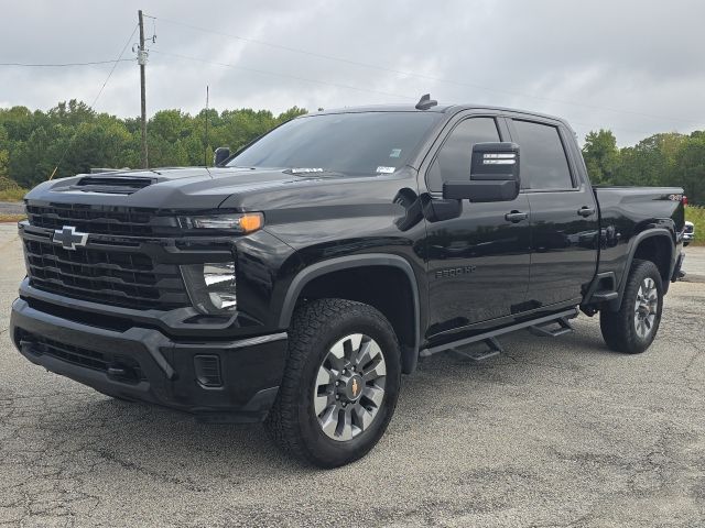 2024 Chevrolet Silverado 2500HD Custom's photo