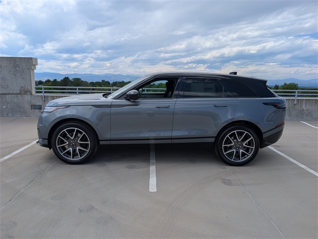 2026 Land Rover Range Rover Velar SE photo 3
