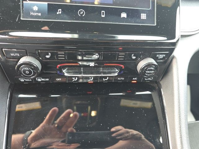 2022 Jeep Grand Cherokee Altitude photo 13