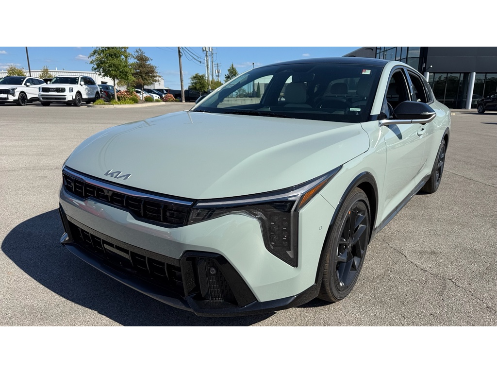 2025 Kia K4 GT-Line Turbo photo 28
