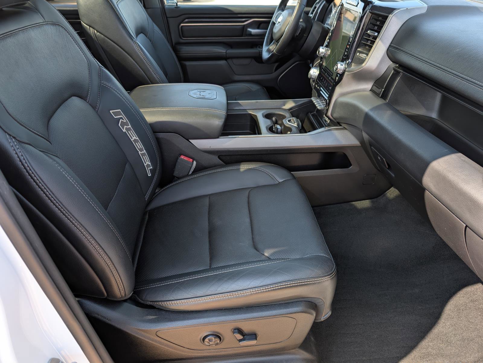2020 Ram 1500 Rebel photo 35