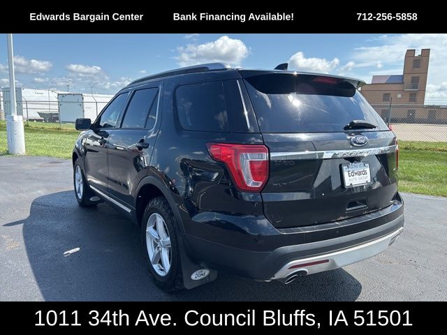 2016 Ford Explorer XLT photo 6