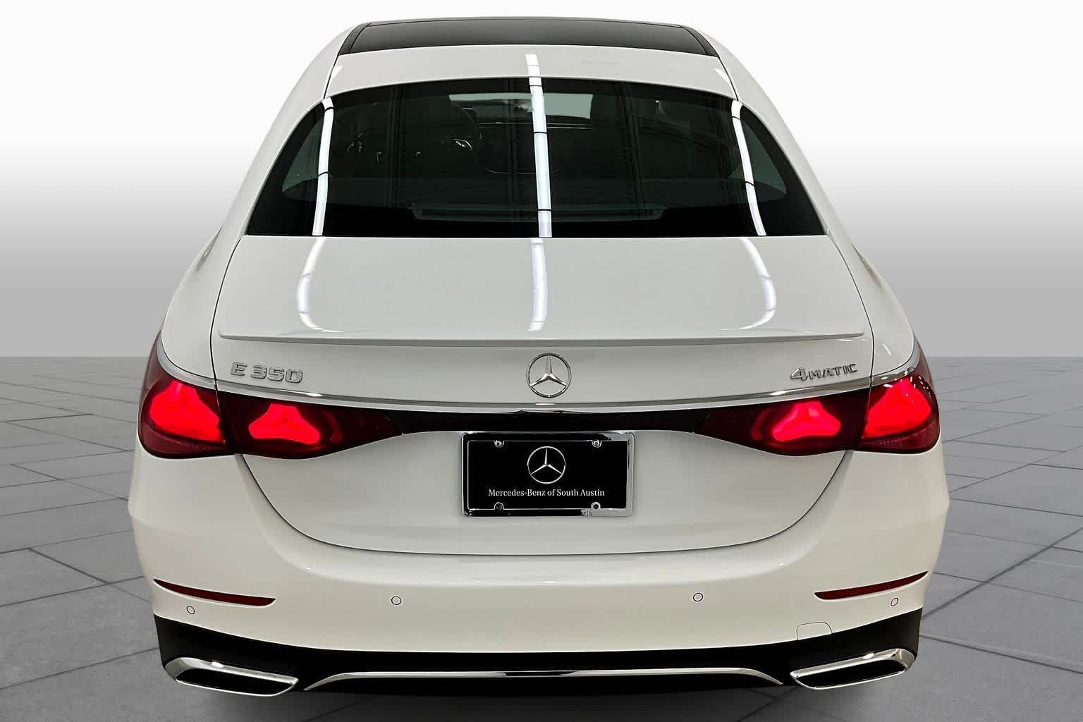 2026 Mercedes Benz E 4MATIC photo 4