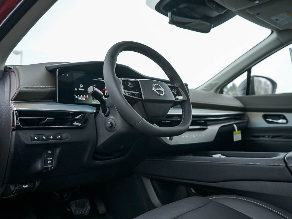 2025 Nissan Murano Platinum photo 18