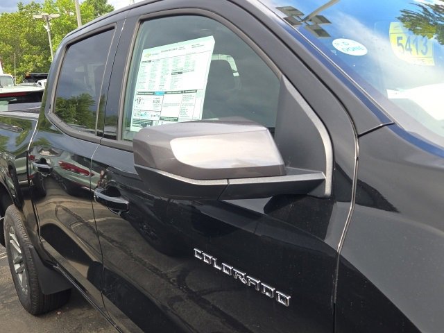 2025 Chevrolet Colorado Work Truck LT photo 4