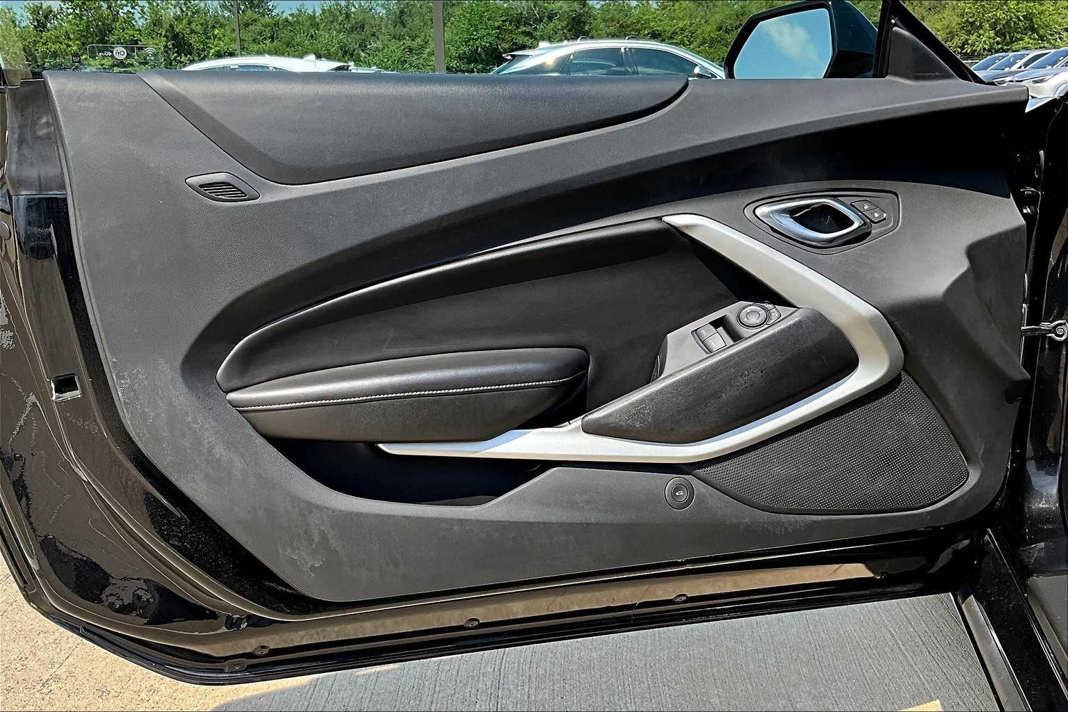2017 Chevrolet Camaro 1SS photo 18