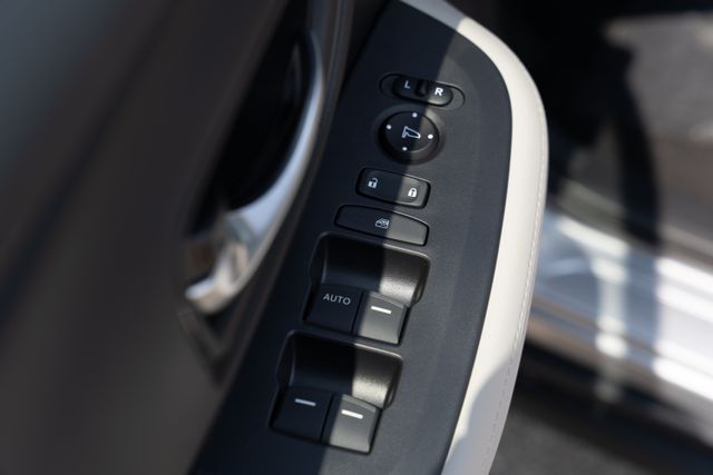 2026 Honda HR-V LX photo 20