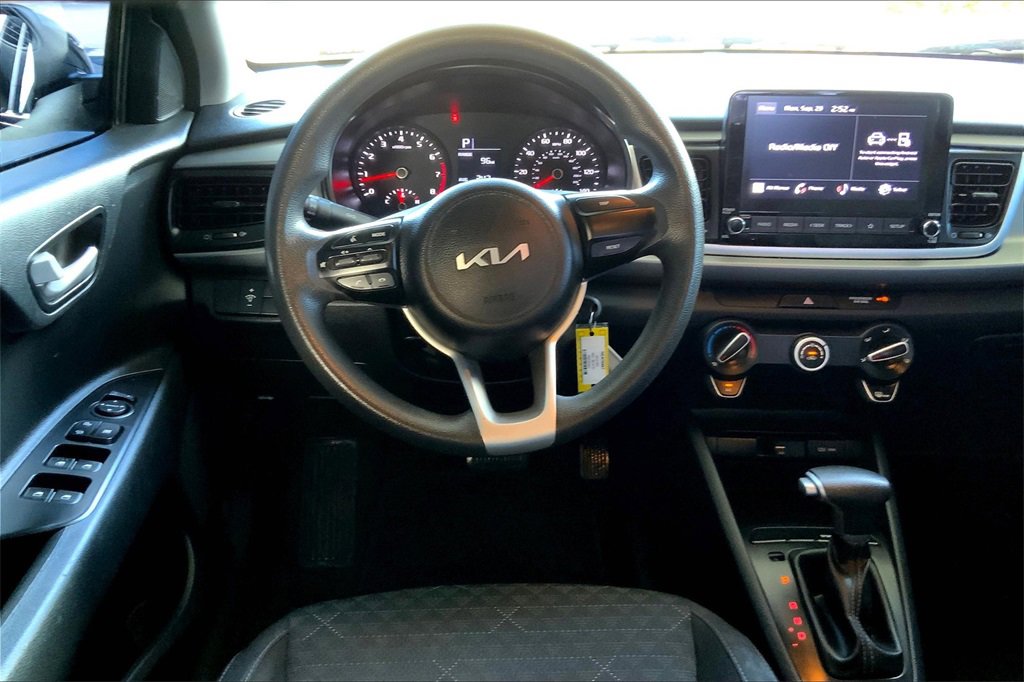 2022 Kia Rio LX photo 5