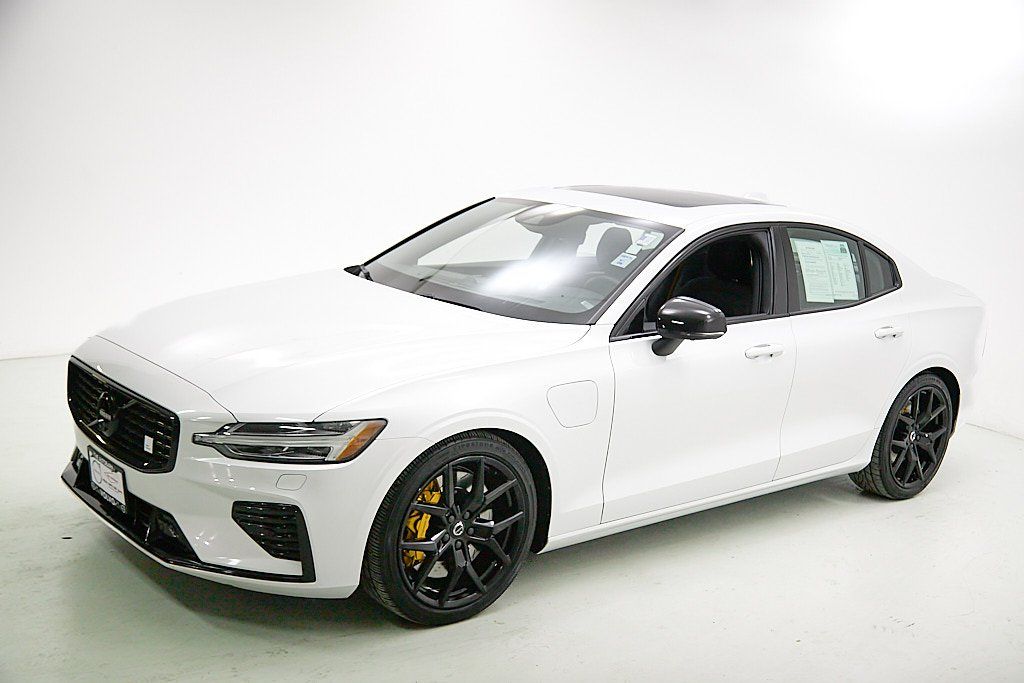 2022 VOLVO S60 - Image 5