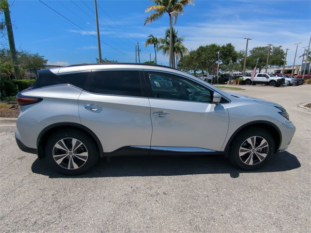2022 Nissan Murano SV photo 4