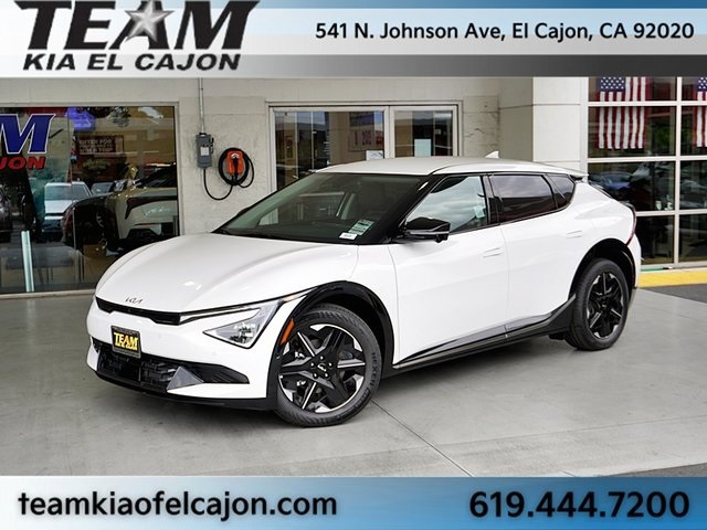 2025 Kia EV6 Wind's photo