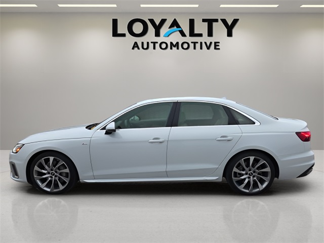 2020 Audi A4 45 Premium Plus Quattro photo 2