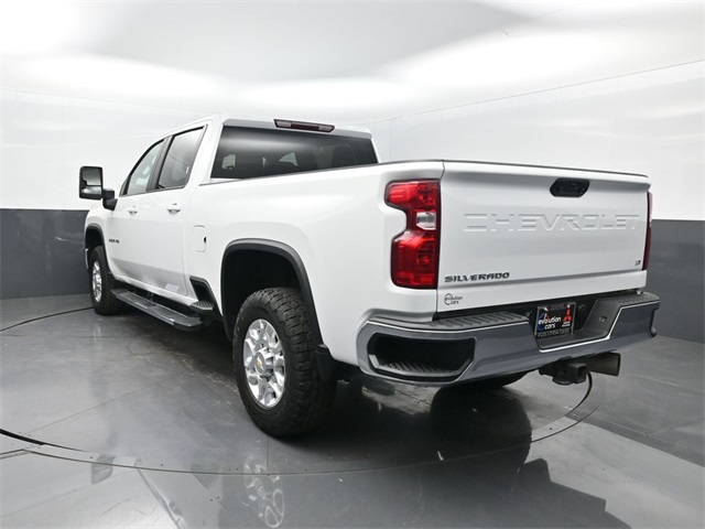 2024 Chevrolet Silverado 2500HD LT photo 2