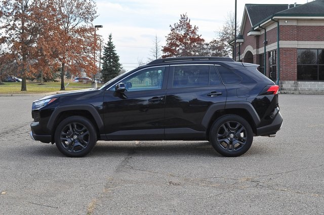 2024 Toyota Corolla XSE photo 2