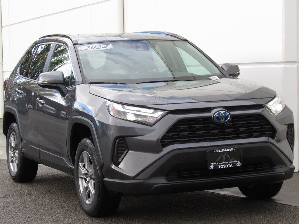 Used 2024 Toyota RAV4 XLE with VIN 2T3RWRFV5RW222782 for sale in Kansas City