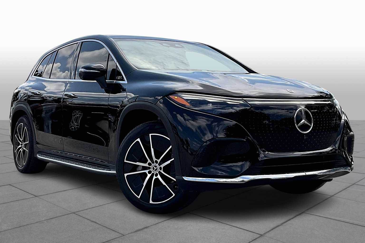 2023 Mercedes Benz EQS SUV 450 photo 2