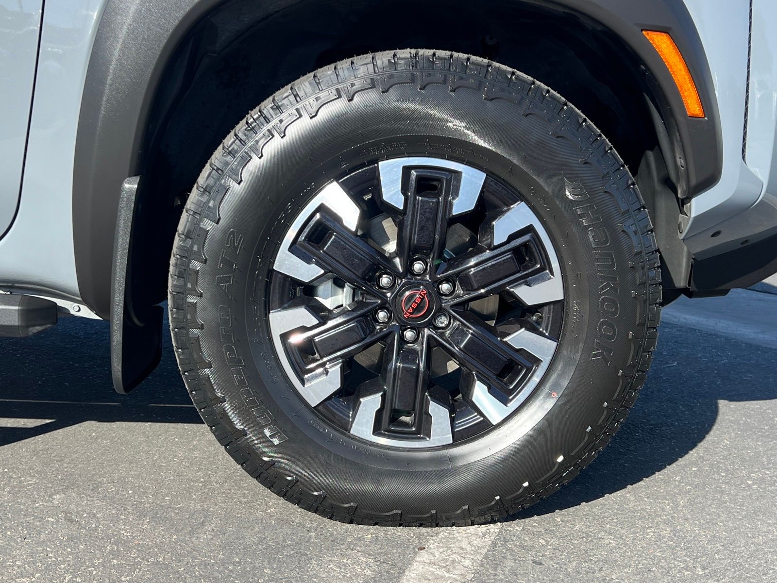 2023 Nissan Frontier PRO-4X photo 11
