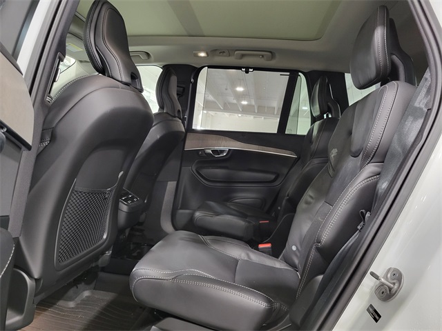 2025 Volvo XC90 photo 23