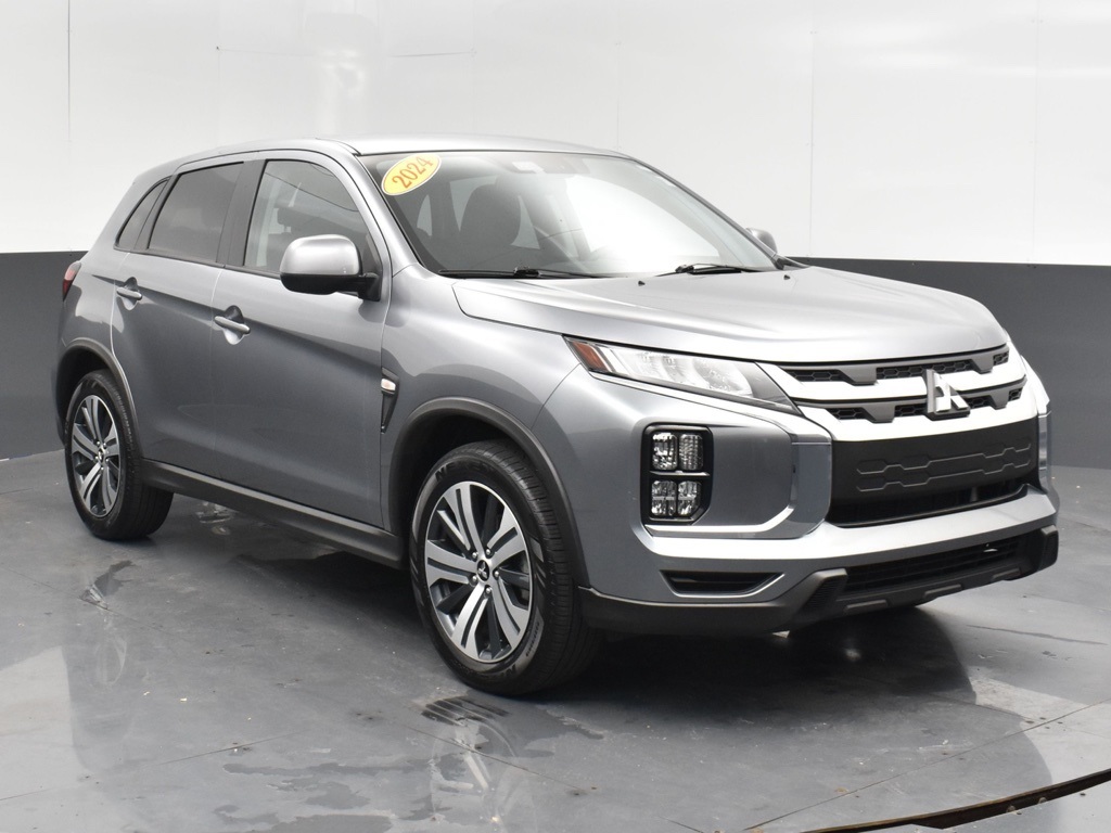 2024 Mitsubishi Outlander Sport ES photo 2