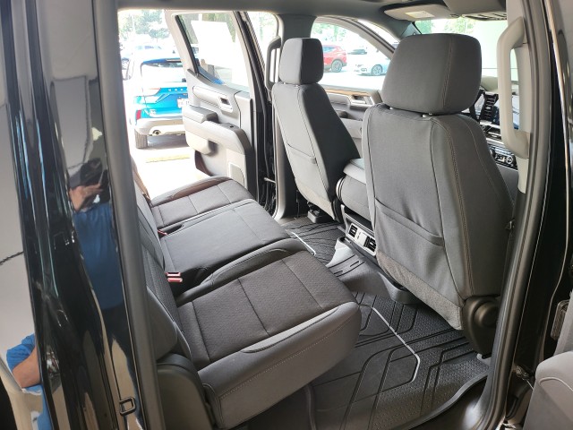 2025 Chevrolet Silverado 1500 RST photo 21