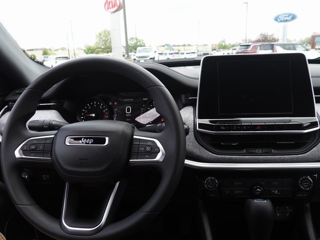2025 Jeep Compass Sport photo 36