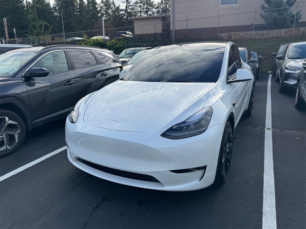 2024 Tesla Model Y Performance photo 2