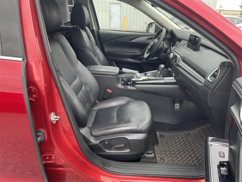 2019 Mazda CX-9 Touring photo 10