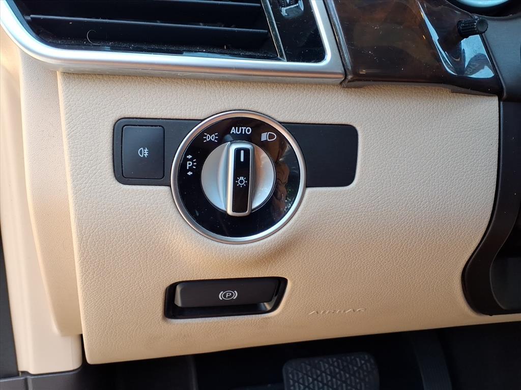 2017 Mercedes Benz GLS 450 4MATIC photo 6