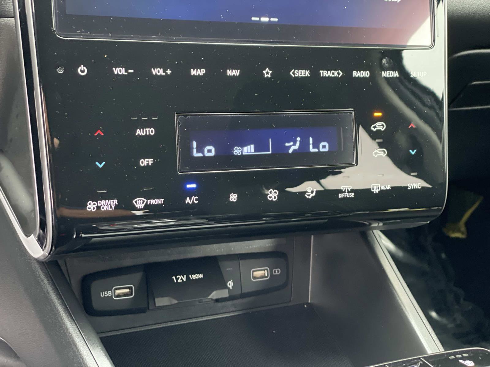 2024 Hyundai Tucson Plug-in Hybrid SEL photo 11