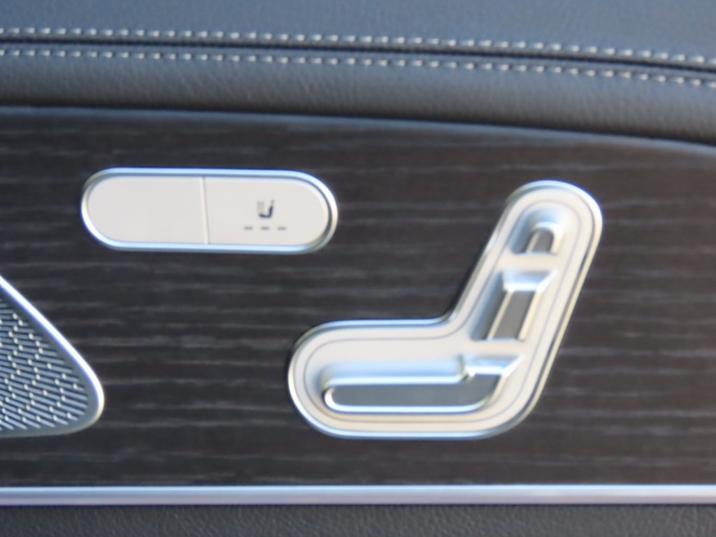 New 2024 MercedesBenz GLS GLS 450 SUV in Kansas City KC9423