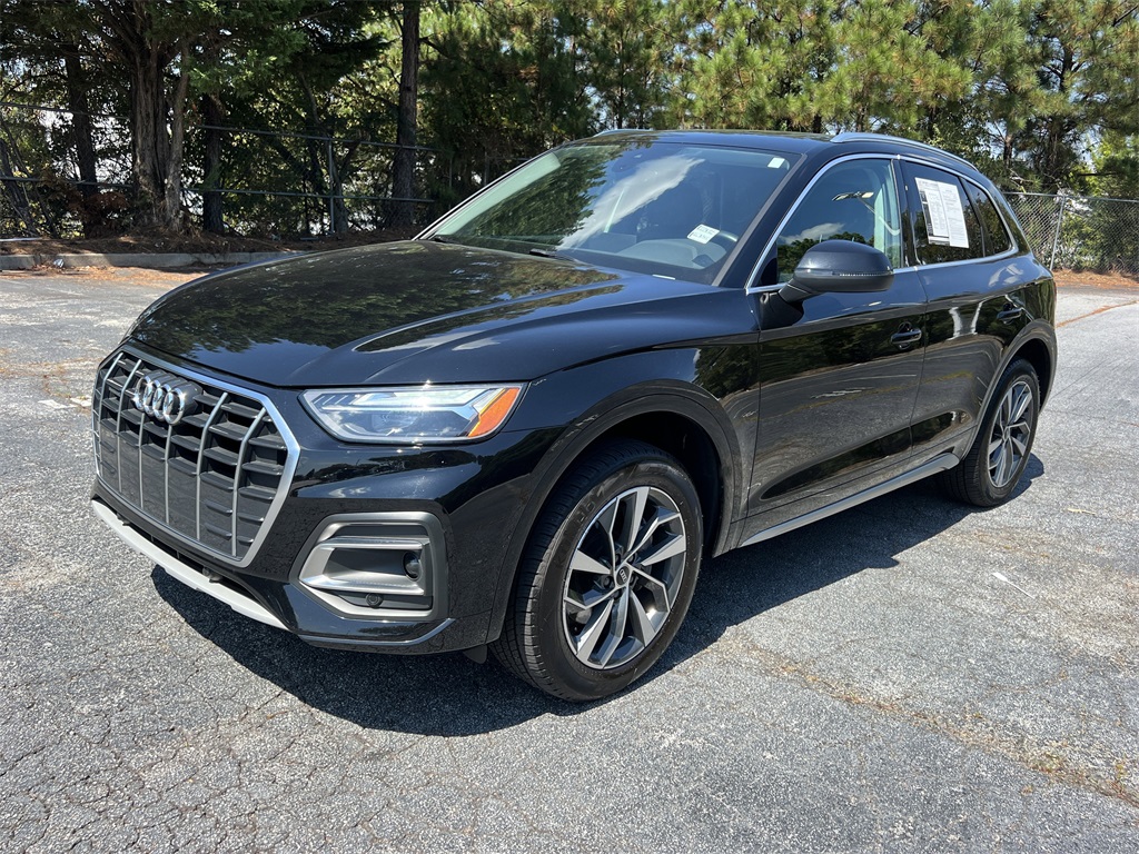 2021 Audi Q5 45 Premium photo 2